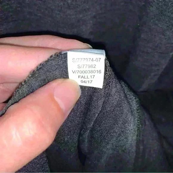 Athleta Open Back Flexlight Top Dark Heathered Gray Long Sleeve Athletic Size M - Picture 9 of 11